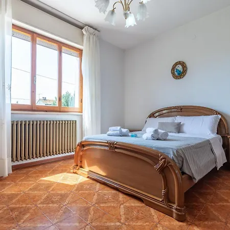 Holiday home Italian Experience- Casa Collemarino Barbara (Pesaro and Urbino)